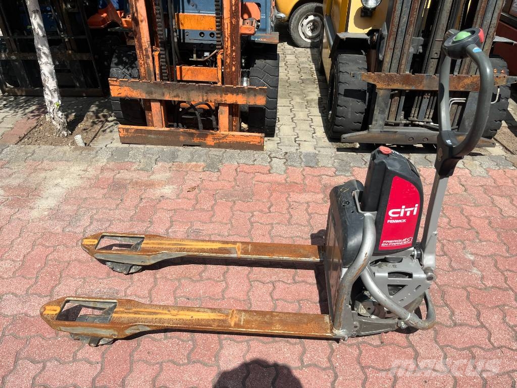 Linde CITI T05 /130/ V-3795 OB شاحنات مناولة ذاتية الدفع
