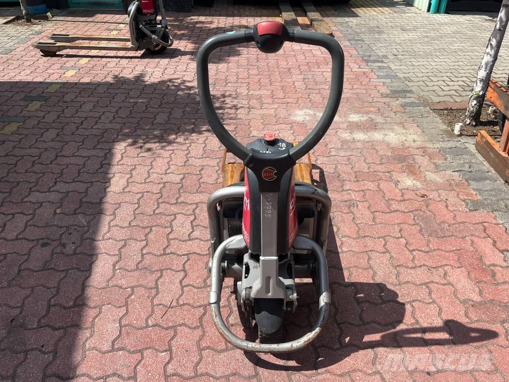 Linde CITI T05 /130/ V-3795 OB شاحنات مناولة ذاتية الدفع