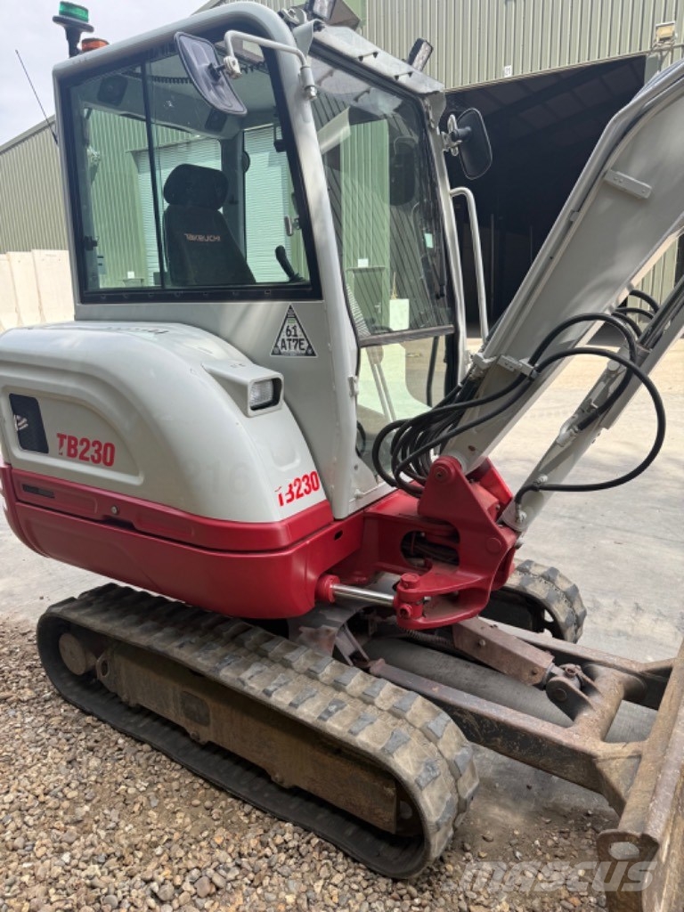 Takeuchi TB 230 Miniescavatori