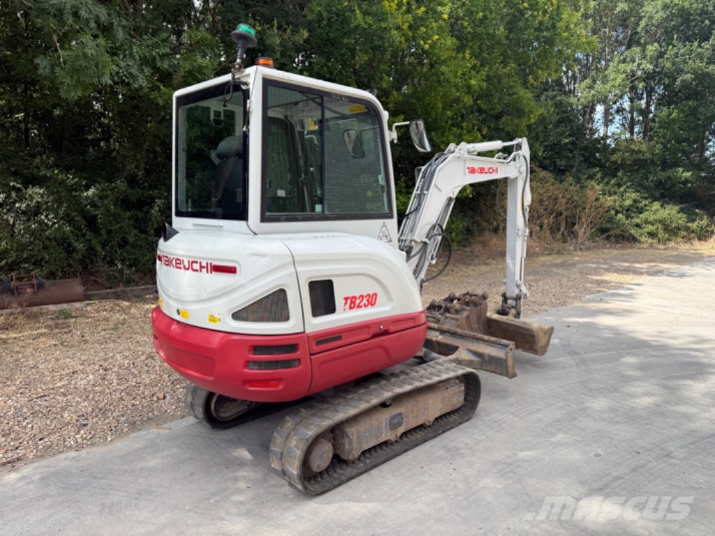 Takeuchi TB 230 Miniescavatori