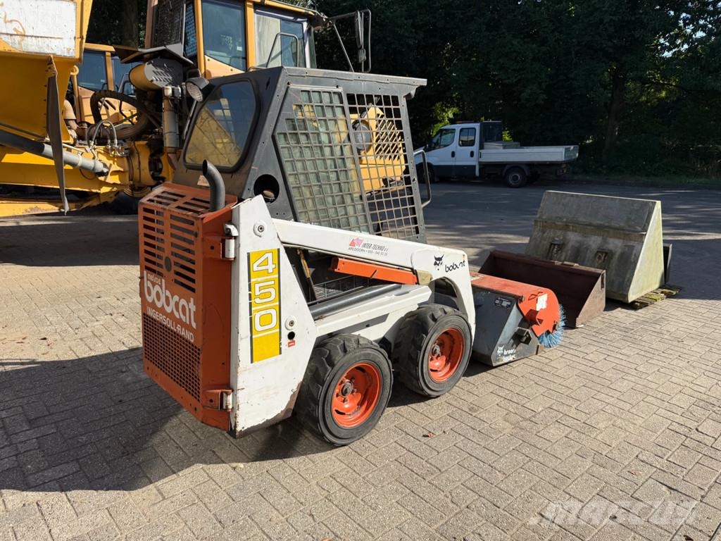 Bobcat 450 450 Smykem řízené nakladače