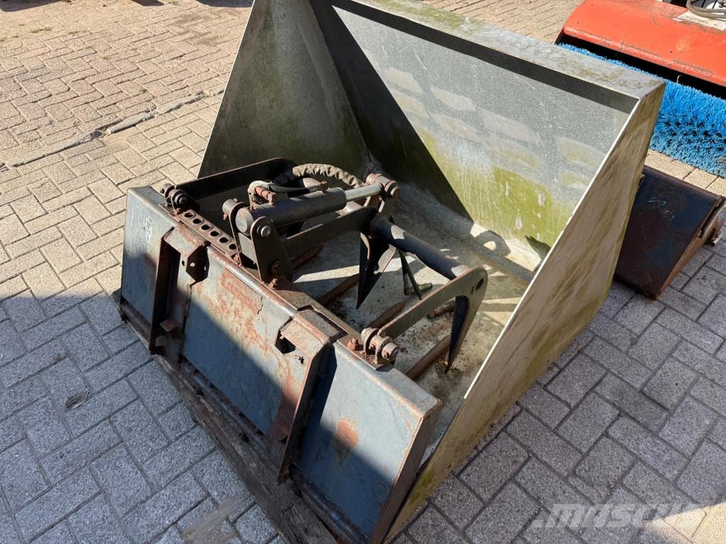 Bobcat 450 450 Smykem řízené nakladače