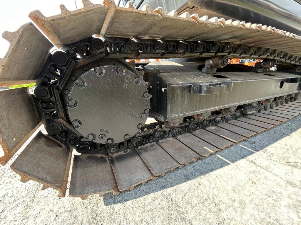 Hitachi ZX 130 LC N-6 Rupsgraafmachines