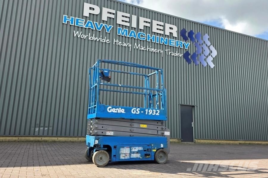 Genie GS1932 Electric, Working Height 7.8 m, 227kg Capac 가위형 리프트