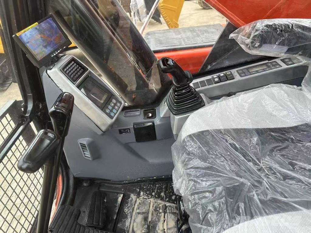 Doosan DX300LC-9C 대형 굴삭기 29톤 이상