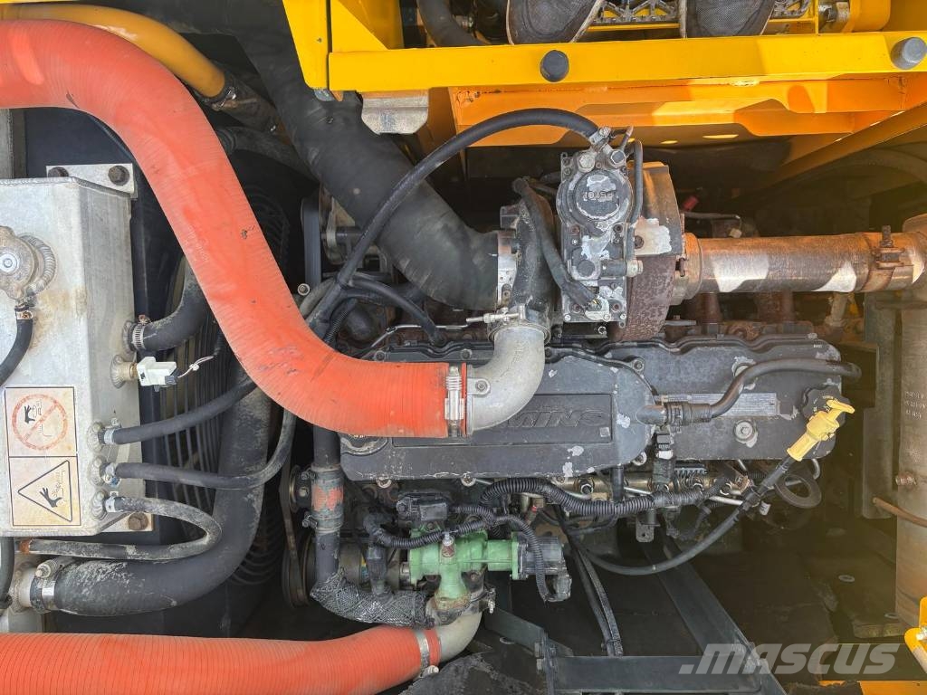 Hyundai Robex 235 LCR-9 A Lánctalpas kotrók