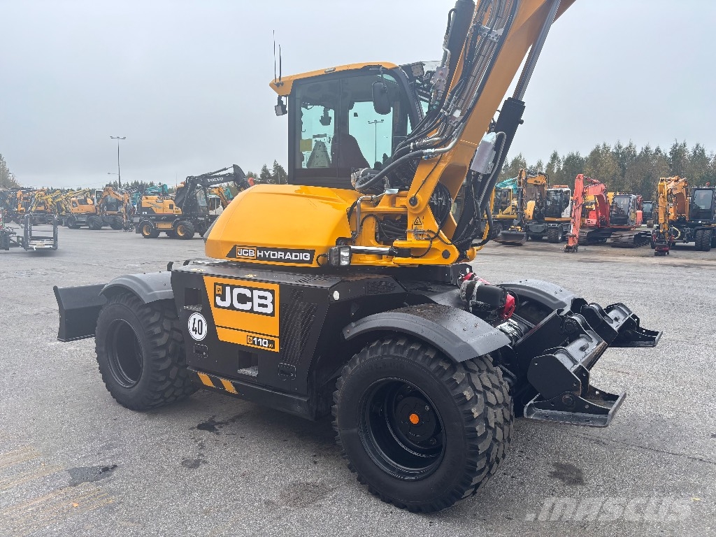 JCB 110 W / Engcon, 2 kauhaa, Rasvari, Hyvät renkaat Pyöräkaivukoneet