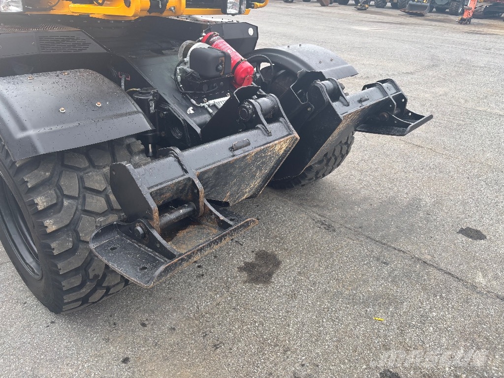 JCB 110 W / Engcon, 2 kauhaa, Rasvari, Hyvät renkaat Pyöräkaivukoneet