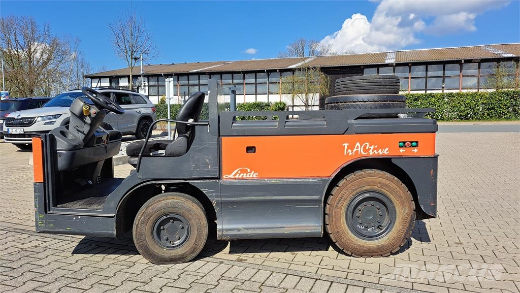 Linde P250 견인 트럭