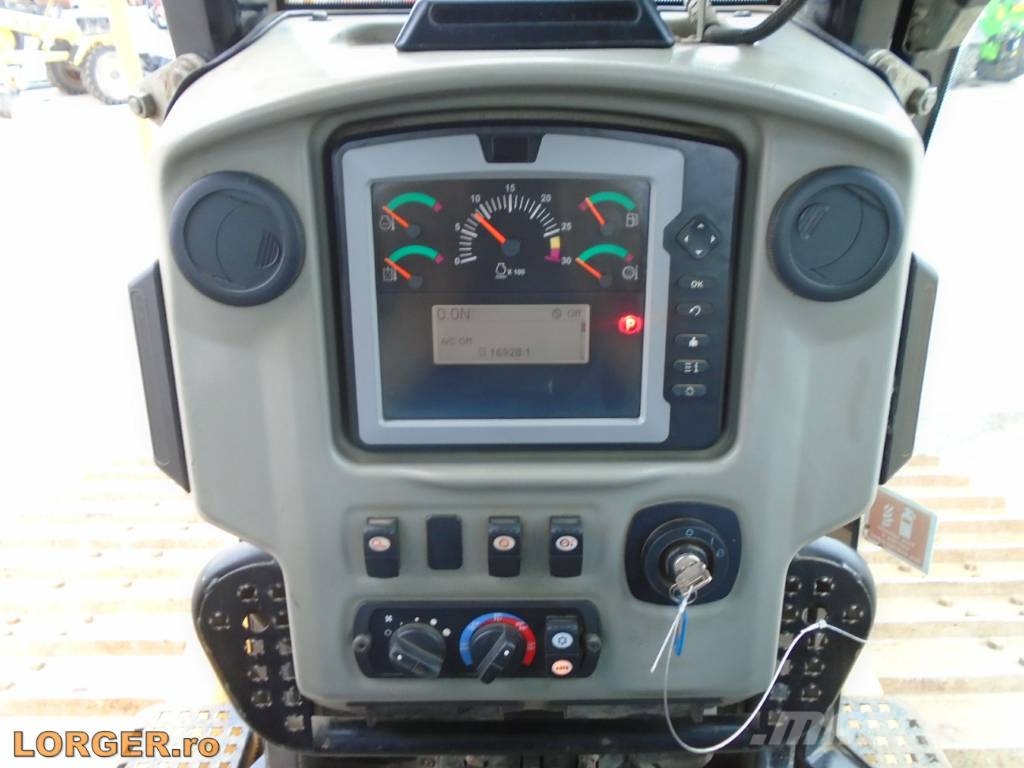 CAT D 6 N LGP بلدوزرات مجنزرة