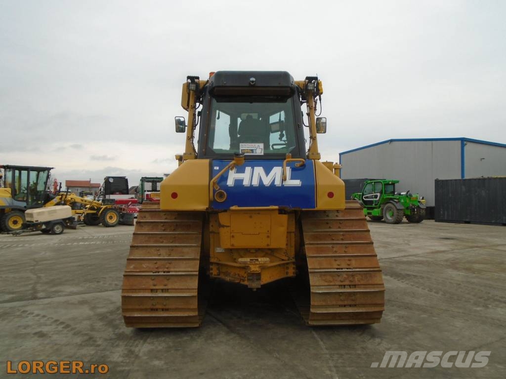 CAT D 6 N LGP بلدوزرات مجنزرة