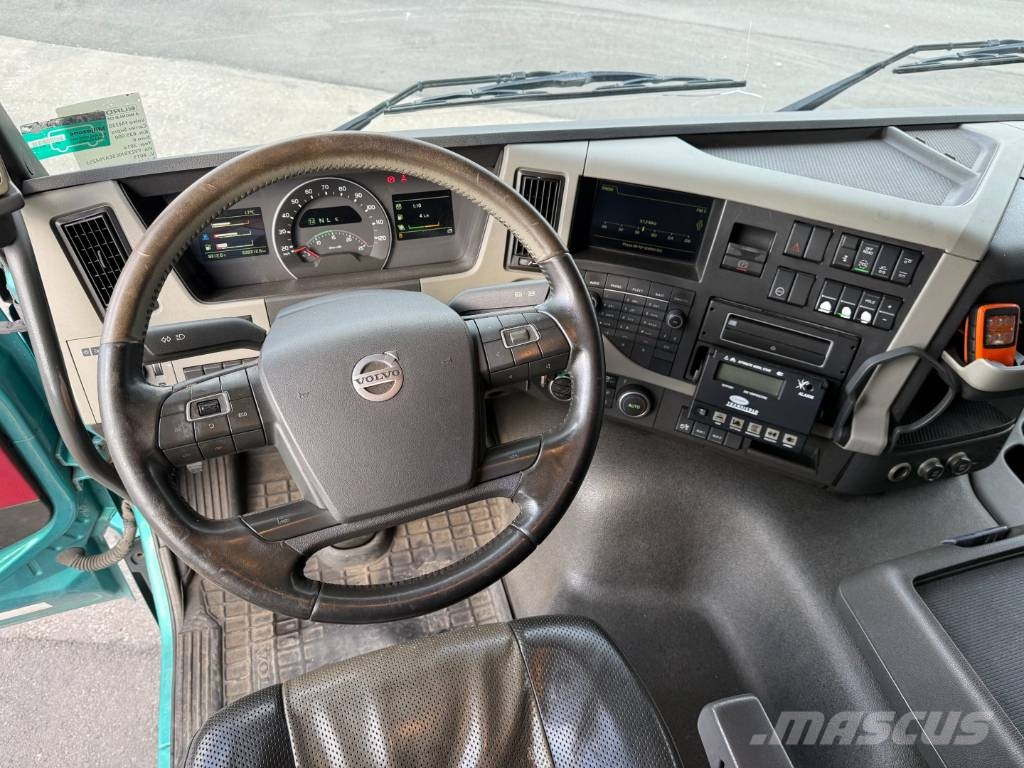 Volvo FM330 6x2*4 Carrier Supra 1050 Nordic Camiones con temperatura controlada
