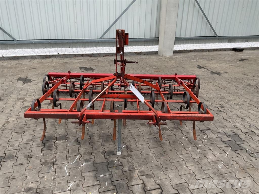 Becker Federzinken 2,75m زراعات