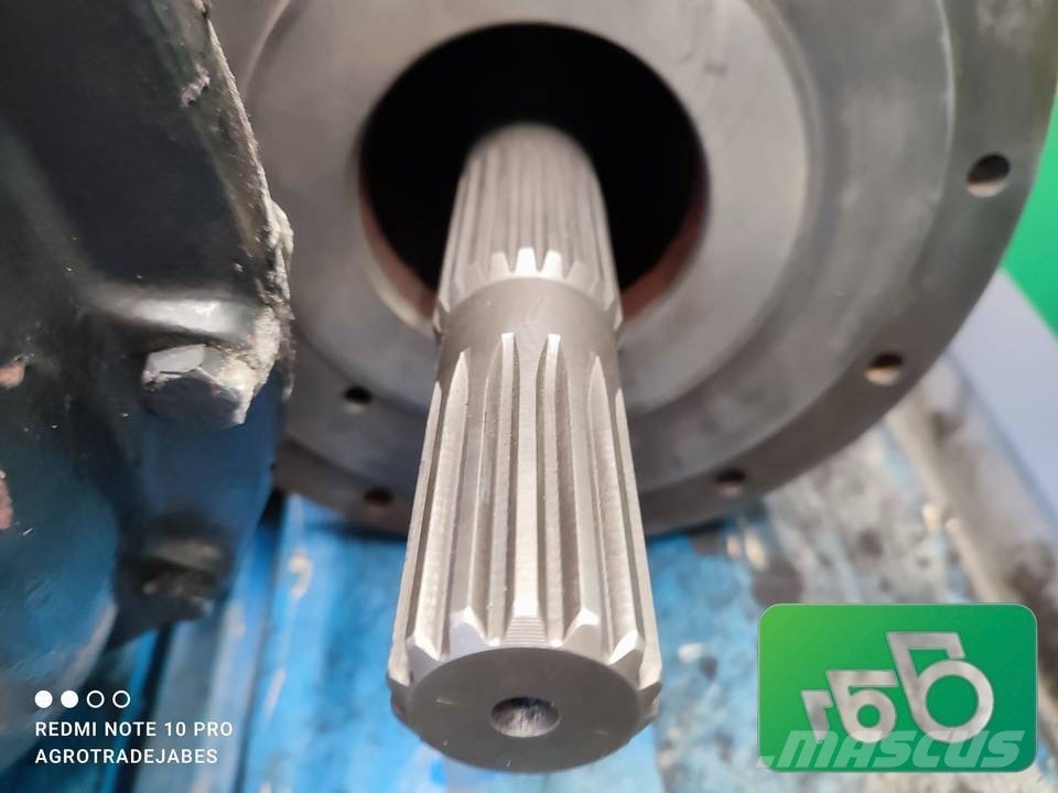 New Holland Rear axle shaft / final drive 5140205 TD80 Коробка передач