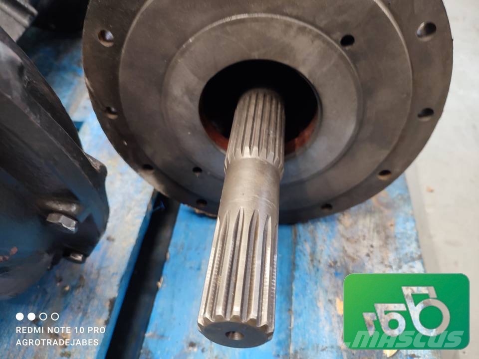 New Holland Rear axle shaft / final drive 5140205 TD80 Коробка передач