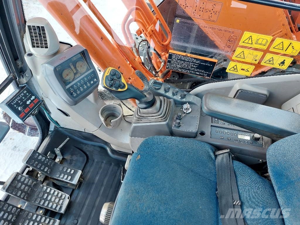 Hitachi ZX 225 USRLC-3 Excavadoras sobre orugas