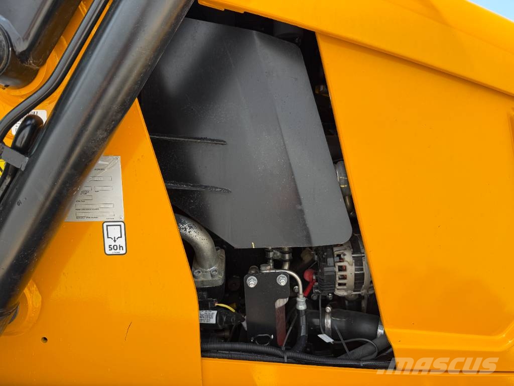 JCB 3DX / 3CX Plus 4WD - New / Unused/ Hammer Lines Buldoexcavatoare