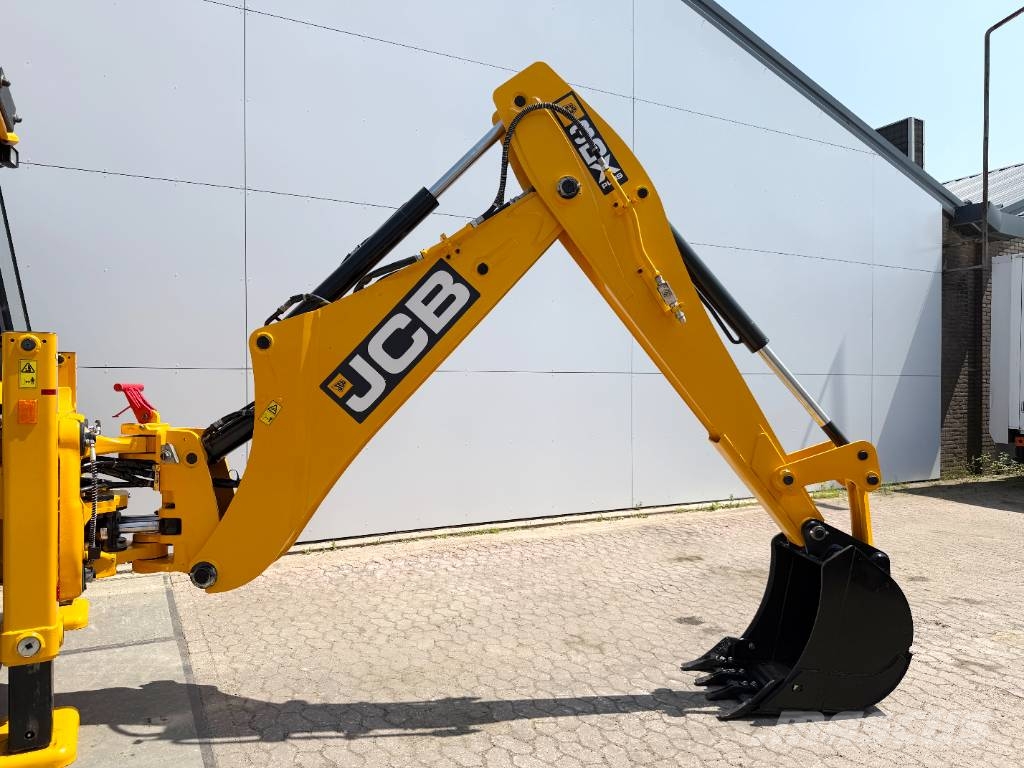 JCB 3DX / 3CX Plus 4WD - New / Unused/ Hammer Lines Buldoexcavatoare
