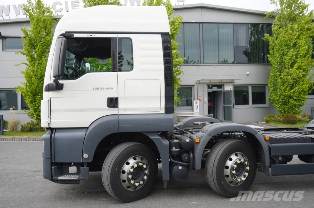 MAN TGS 35.420 8×2 / Chassis 6.4 m / 3 steered axles Chassis Caminhões Cabine