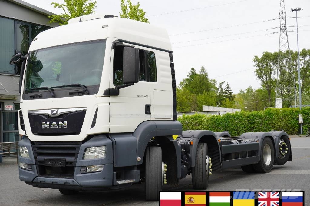 MAN TGS 35.420 8×2 / Chassis 6.4 m / 3 steered axles Chassis Caminhões Cabine