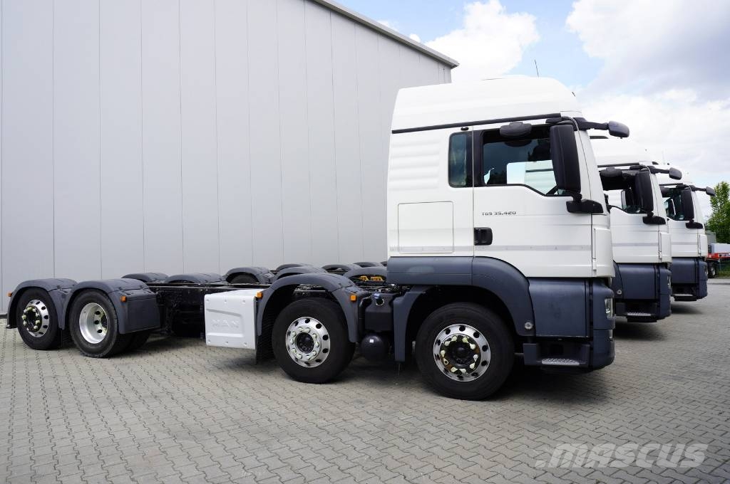 MAN TGS 35.420 8×2 / Chassis 6.4 m / 3 steered axles Chassis Caminhões Cabine