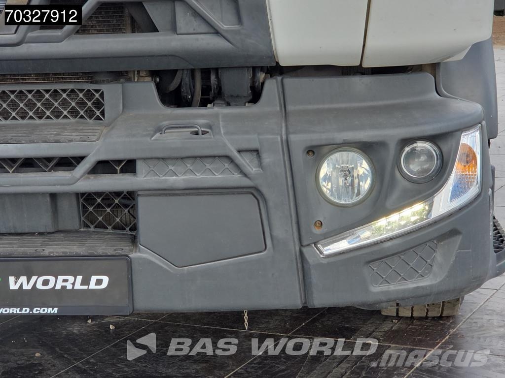 Renault D 250 D 4X2 12 toneladas 1.500kg Plataforma elevad شاحنات ذات هيكل صندوقي