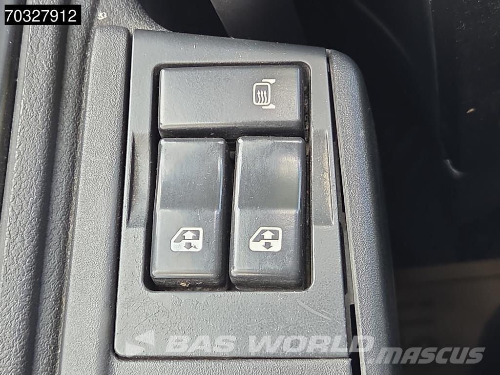 Renault D 250 D 4X2 12 toneladas 1.500kg Plataforma elevad شاحنات ذات هيكل صندوقي