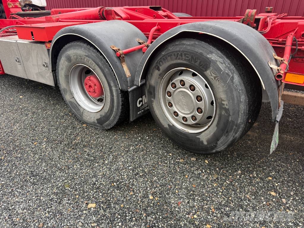 Scania R620 Med miljøfilter NYSYNET 吊鉤式起重車
