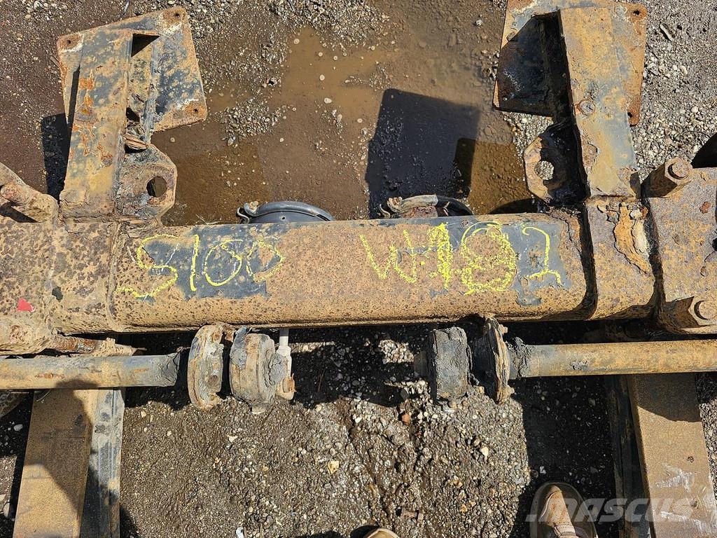BPW 15 CM DOUBLE TIRES DRUM. 轴