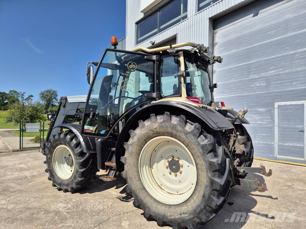 Valtra N 154 Traktorit