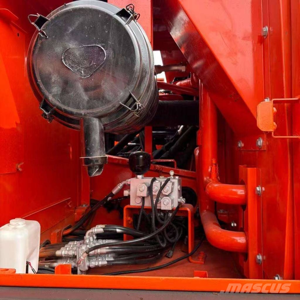 Doosan DX 340 LC-9C Bagri goseničarji