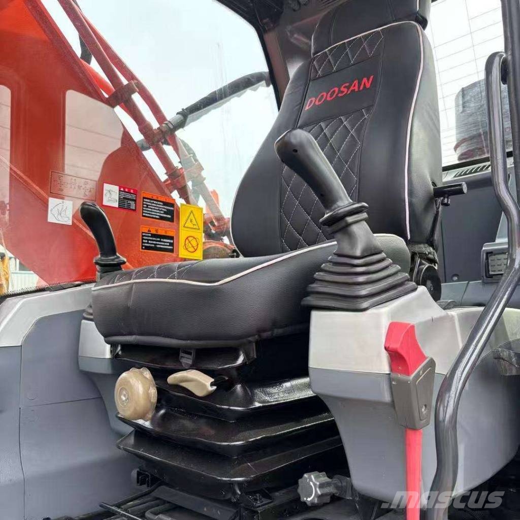 Doosan DX 340 LC-9C Bagri goseničarji