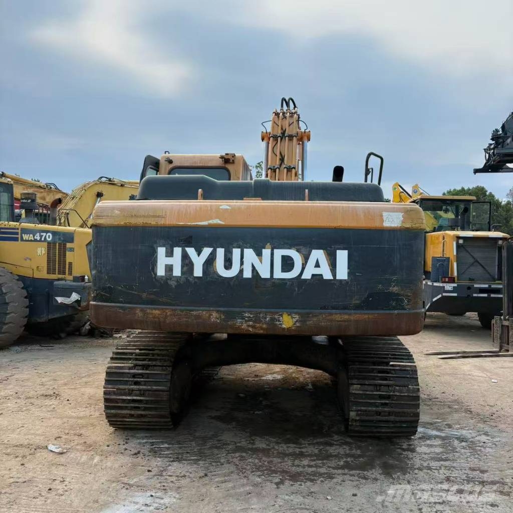 Hyundai 220 Raupenbagger