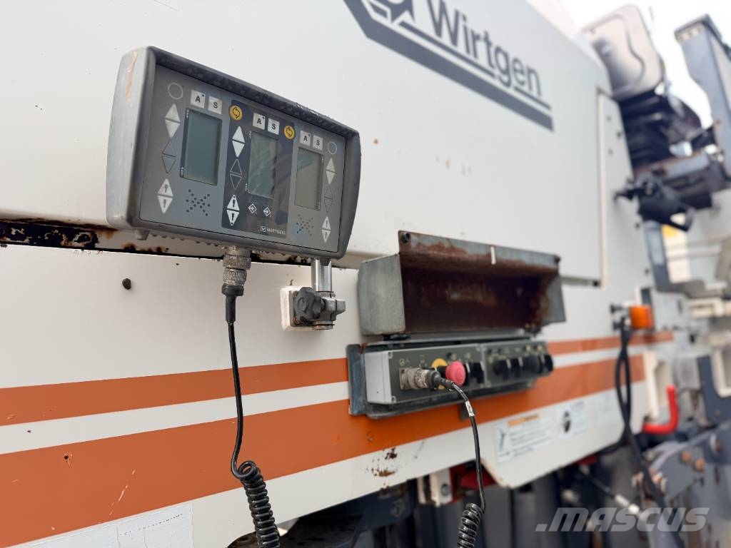 Wirtgen W 150 Asfaldi külmfreesimise masinad
