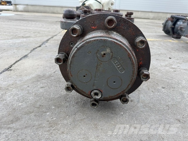 CLAAS Carraro 26.25M USED AXLES محور العجلة