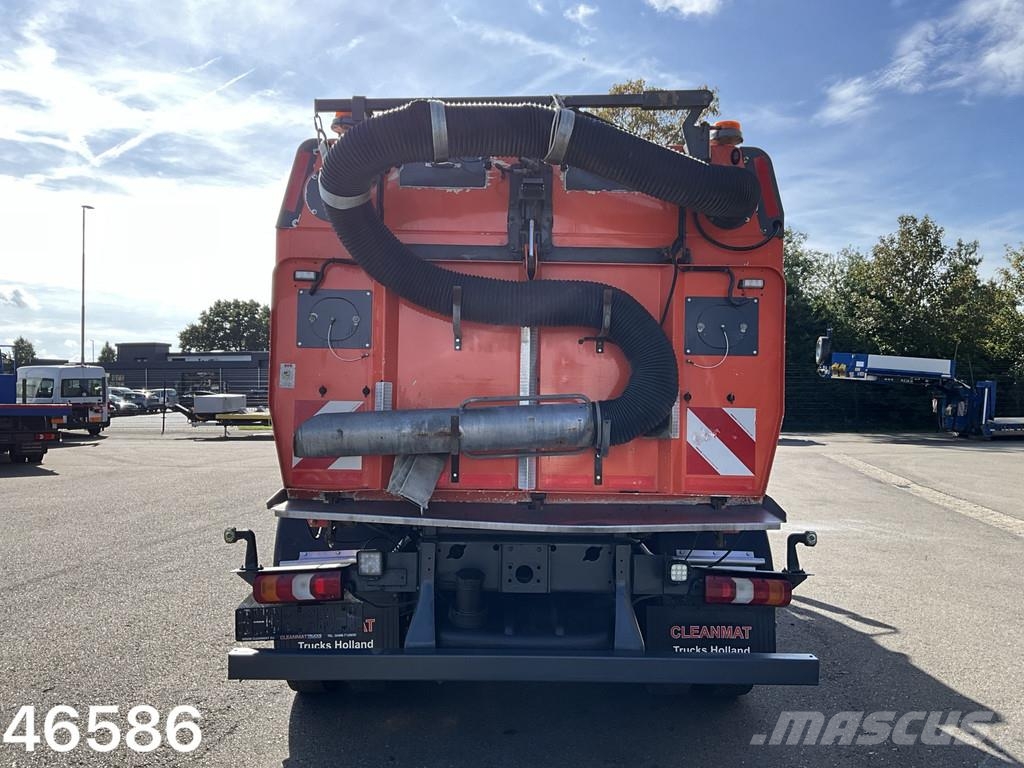 Mercedes-Benz Atego 1321 Euro 6 Scarab Merlin Links en rechts ve Kehrmaschine