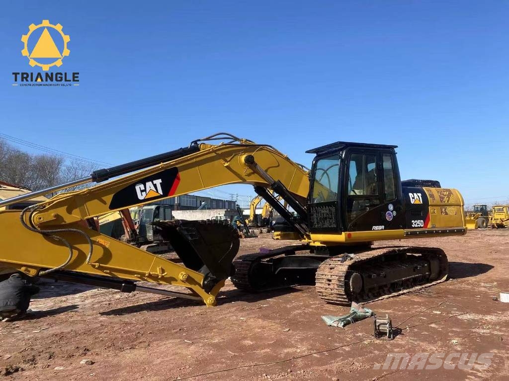 CAT 325 D L Kāpurķēžu ekskavatori