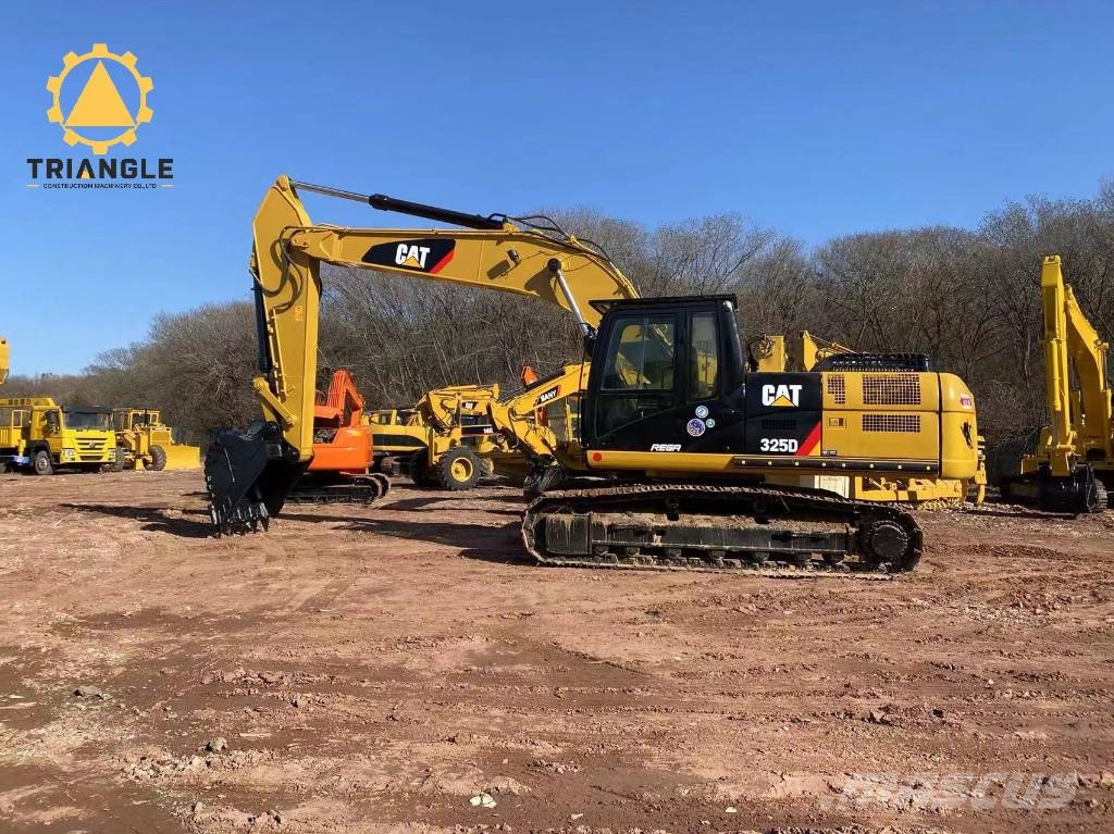 CAT 325 D L Kāpurķēžu ekskavatori