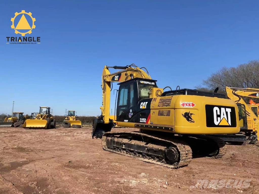 CAT 325 D L Kāpurķēžu ekskavatori
