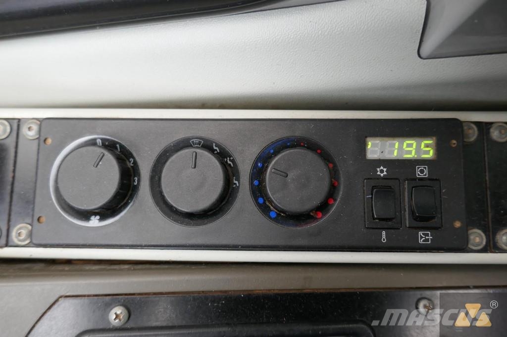 Sennebogen 673E 履帶式起重機