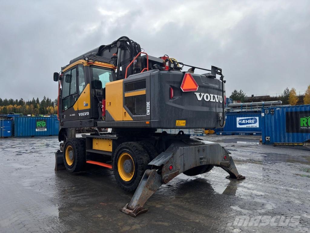 Volvo EW 220 W Tunnelpigger Wheeled excavators