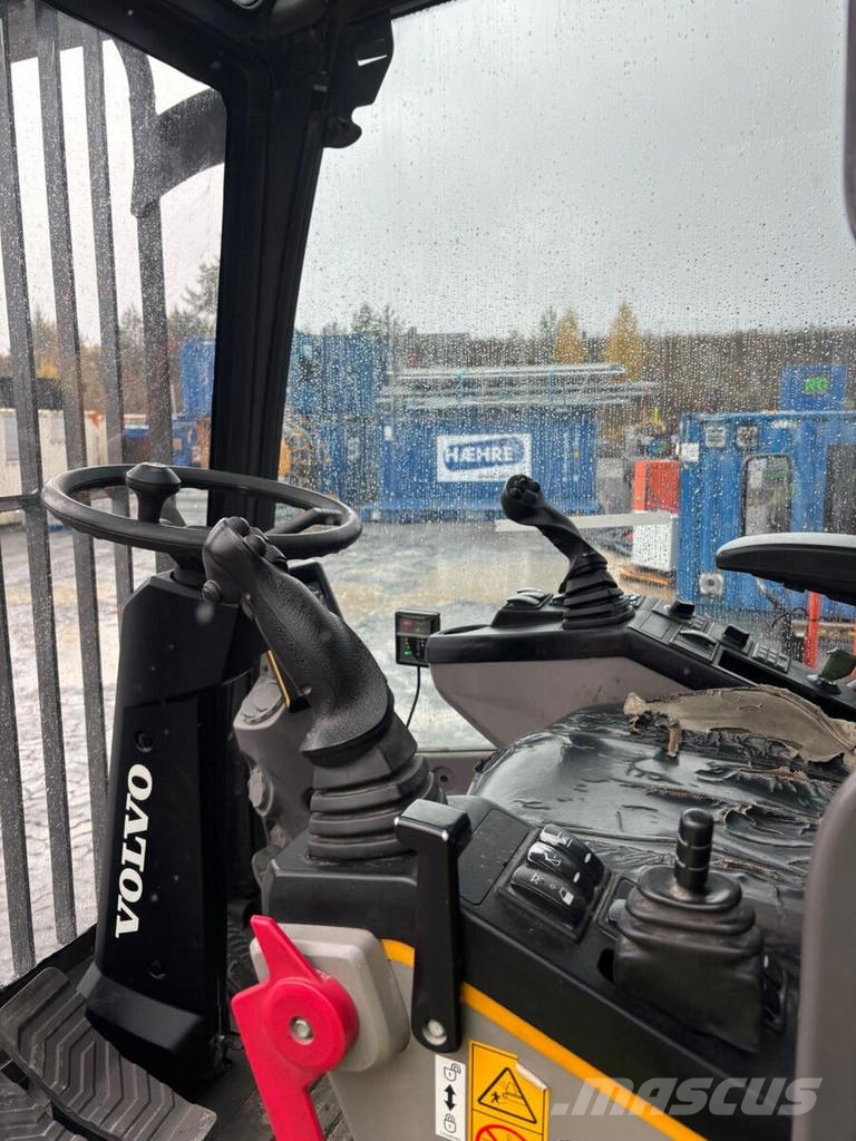 Volvo EW 220 W Tunnelpigger Wheeled excavators