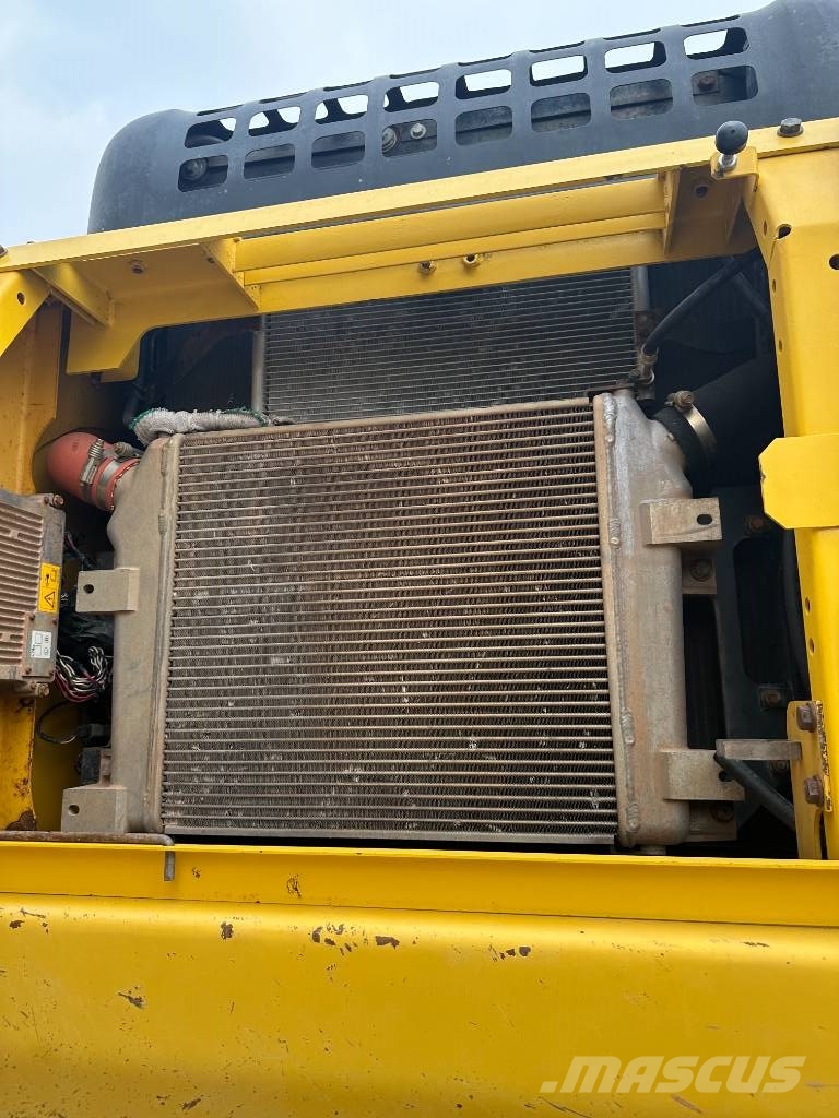 Komatsu PC 400-7 履带挖掘机
