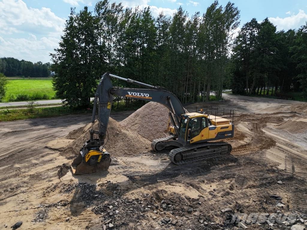 Volvo EC 300 D L 履带挖掘机