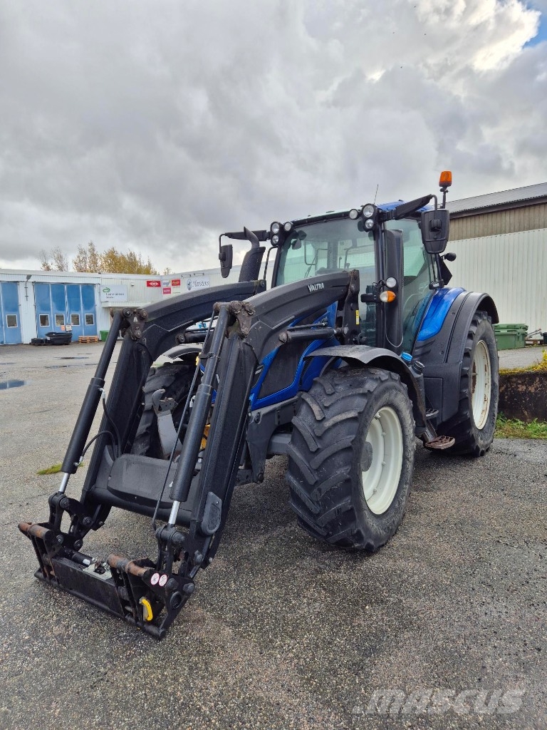 Valtra N154E VERSU 1B7 SMARTTOUCH+L+FRL+PTO Tractors