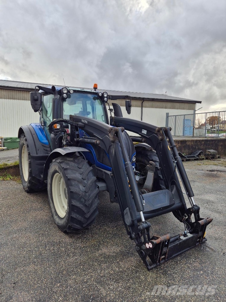 Valtra N154E VERSU 1B7 SMARTTOUCH+L+FRL+PTO Traktoren