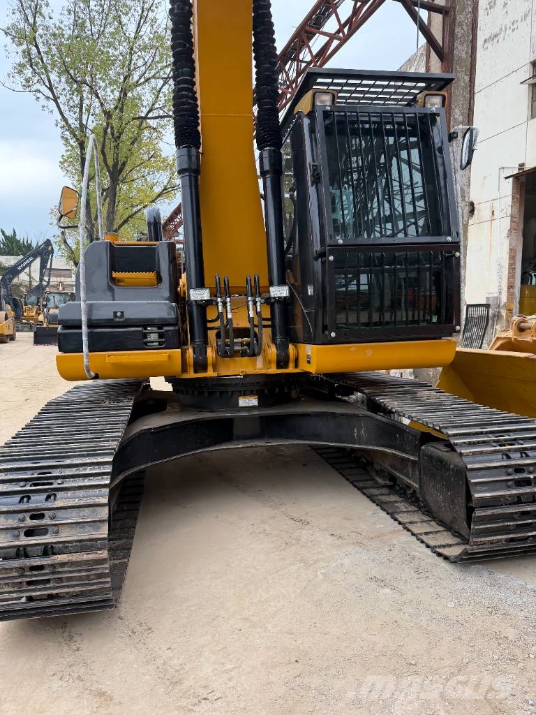 CAT 320 D 3000 units excavators in stock Bagri goseničarji