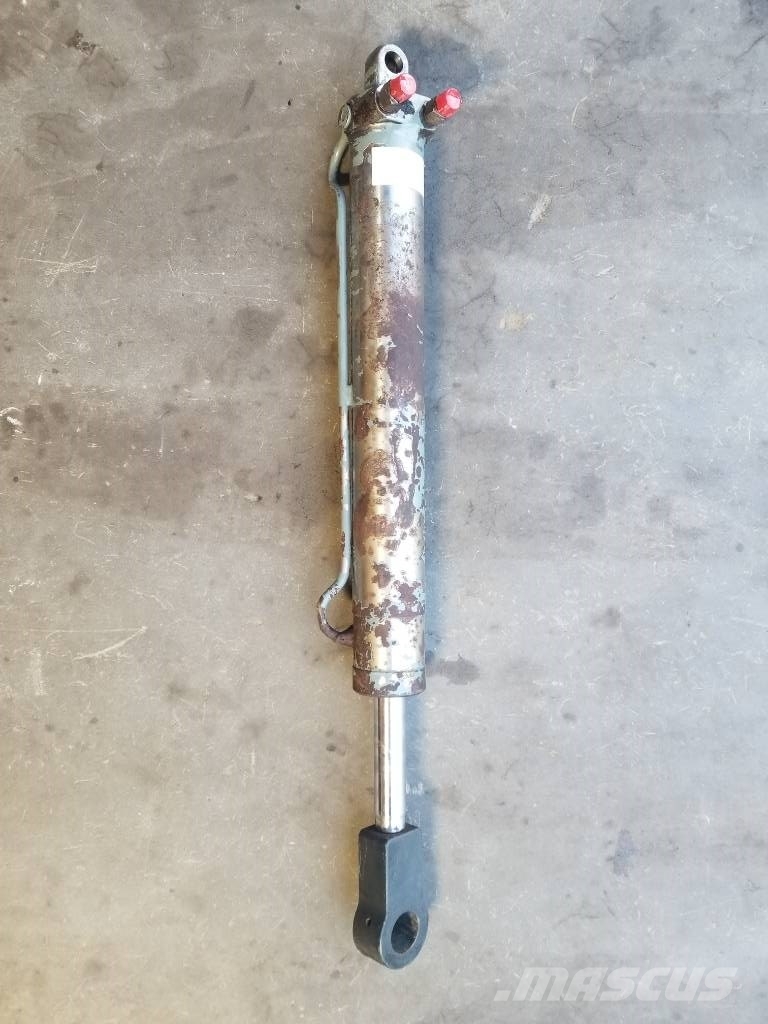 Ponsse Wisent Cab Tilt Cylinder 유압식 기계