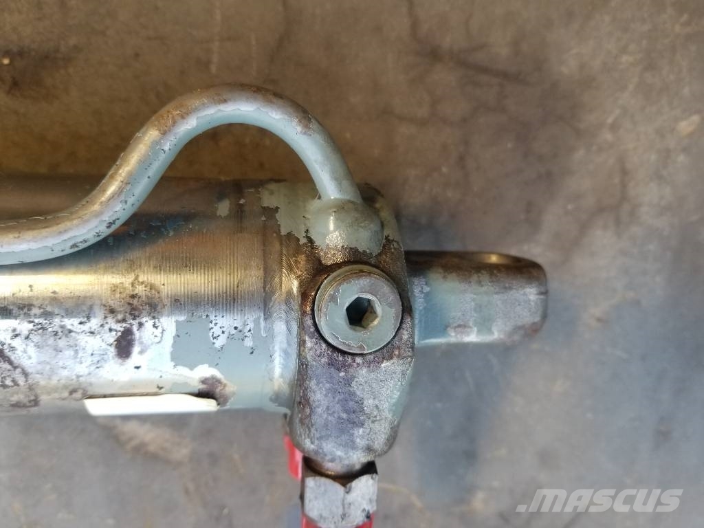 Ponsse Wisent Cab Tilt Cylinder 유압식 기계