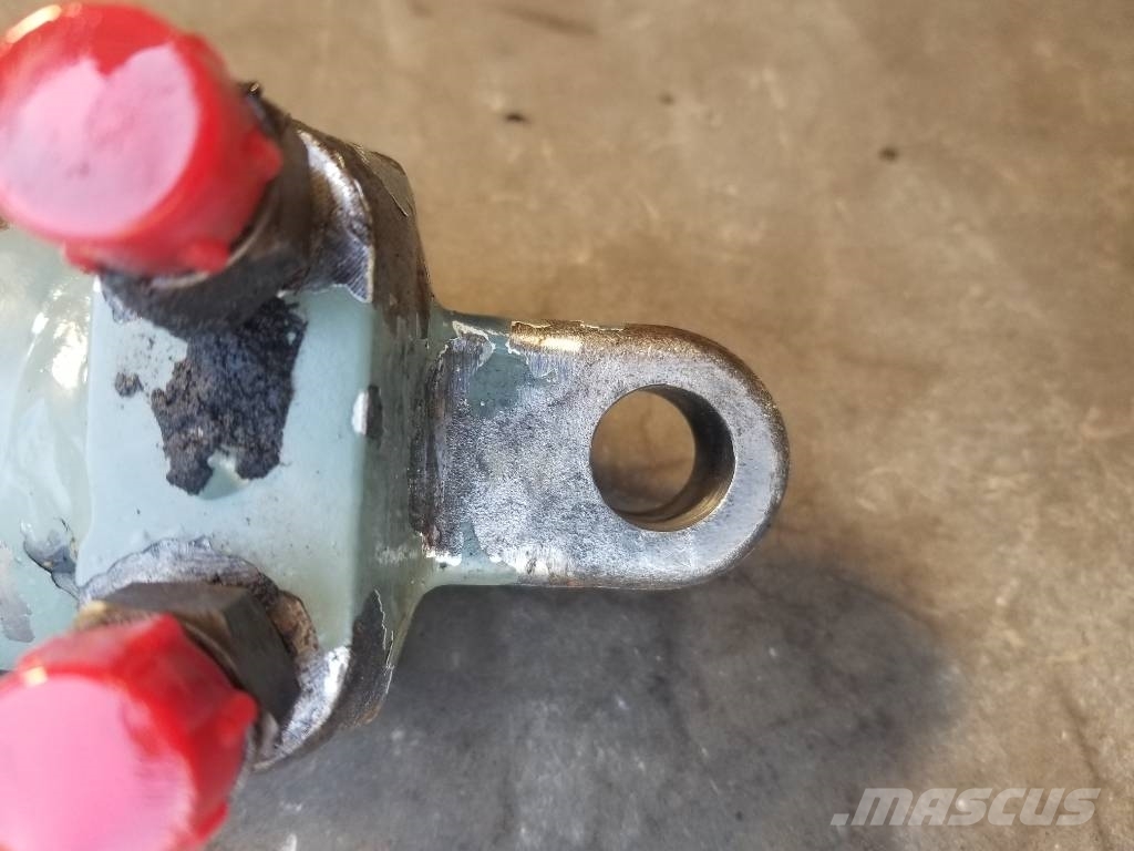 Ponsse Wisent Cab Tilt Cylinder 유압식 기계